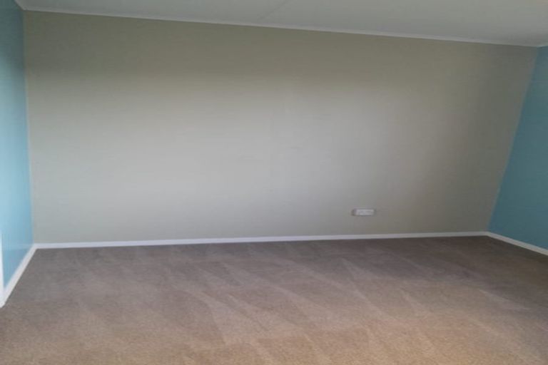 Photo of property in 10 Churchill Crescent, Foxton, 4814