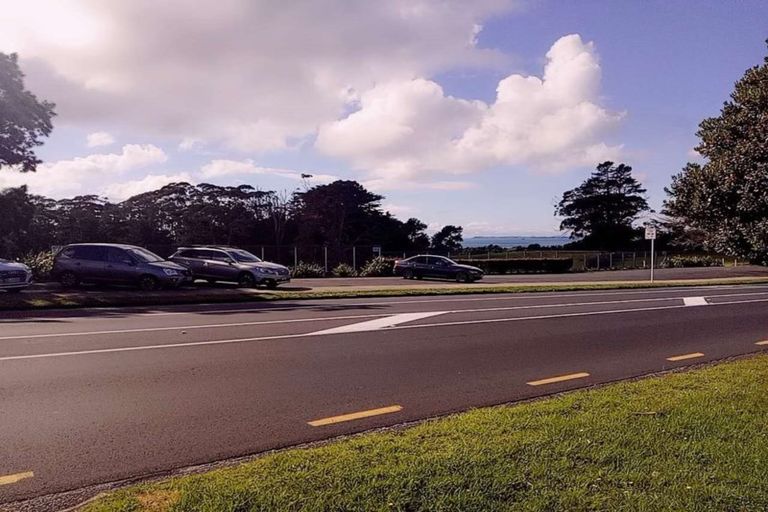 Photo of property in 288 East Coast Road, Forrest Hill, Auckland, 0620
