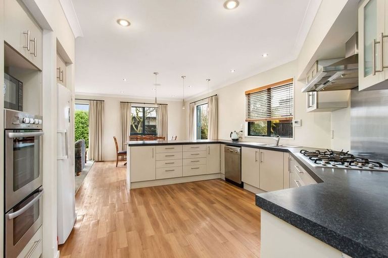 Photo of property in 2 Breton Close, Northwood, Christchurch, 8051