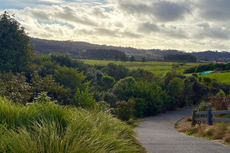 Photo of property in 25 Awatiro Drive, Kaukapakapa, 0871