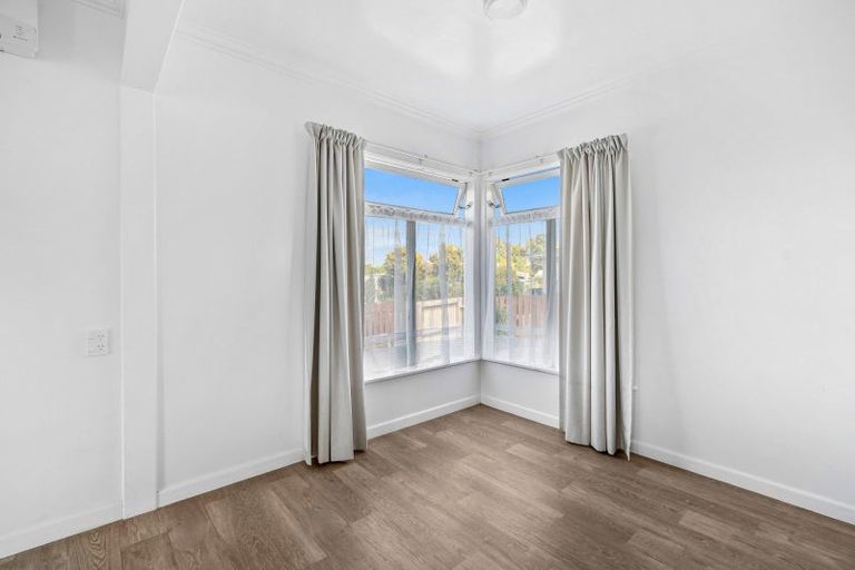 Photo of property in 2a Ballagh Close, Onerahi, Whangarei, 0110