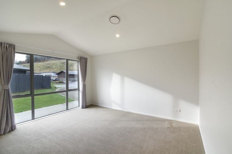 Photo of property in 43 Risinghurst Terrace, Lower Shotover, Queenstown, 9304