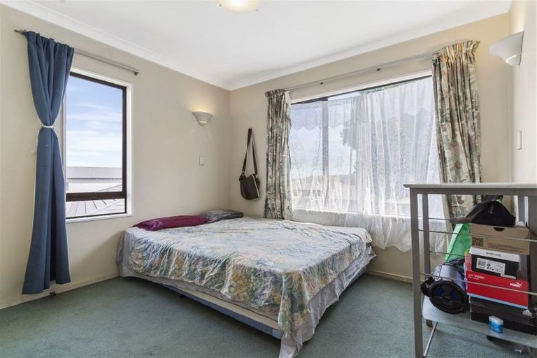 Photo of property in 8 Lorelei Place, Opaheke, Papakura, 2113