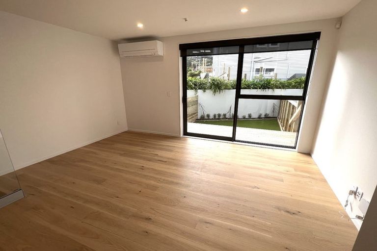 Photo of property in 7/78 Orangi Kaupapa Road, Northland, Wellington, 6012