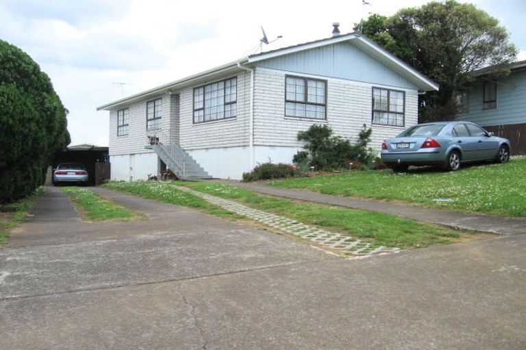 Photo of property in 9 Catkin Crescent, Papatoetoe, Auckland, 2025