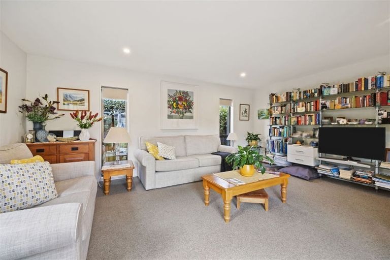 Photo of property in 114 Saint James Avenue, Papanui, Christchurch, 8053