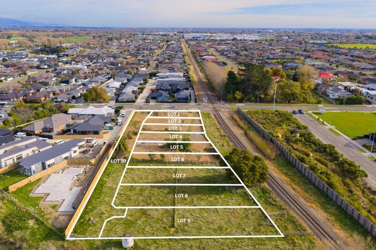 Photo of property in 48 James Line, Kelvin Grove, Palmerston North, 4414