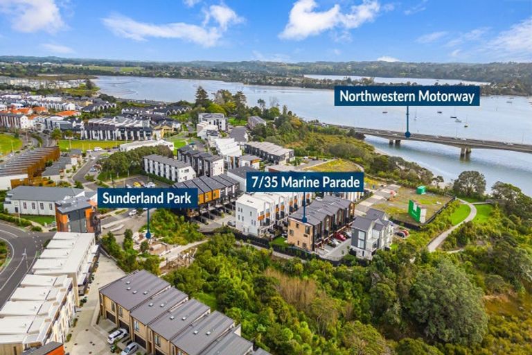 Photo of property in 7/35 Marine Parade, Hobsonville, Auckland, 0616