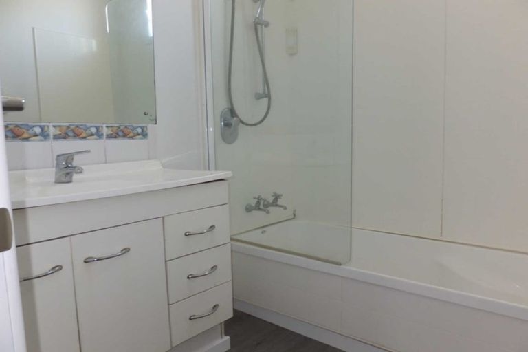 Photo of property in 55 Dampier Street, Woolston, Christchurch, 8023