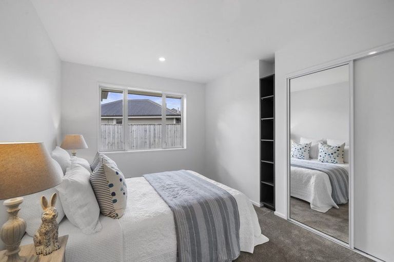 Photo of property in 14 Donovan Place, Aidanfield, Christchurch, 8025