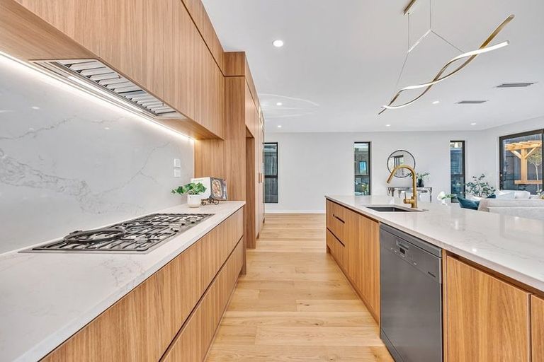 Photo of property in 14 Pakirikiri Street, Long Bay, 0630