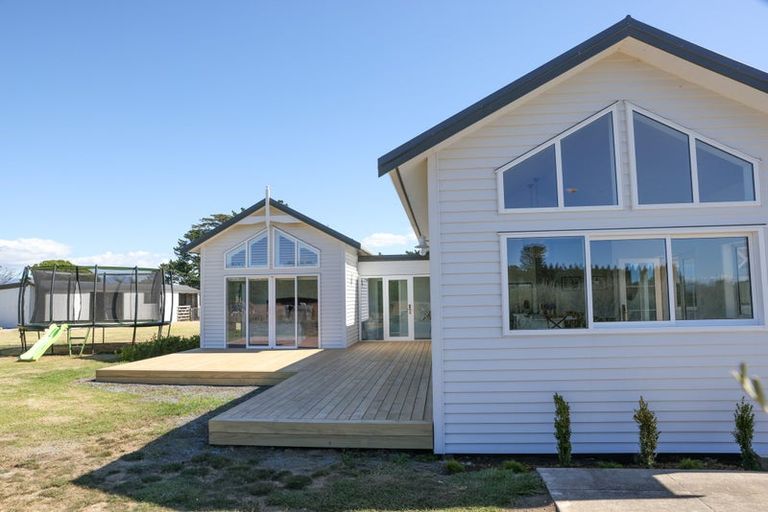 Photo of property in 1312 Devon Road, Brixton, Waitara, 4382