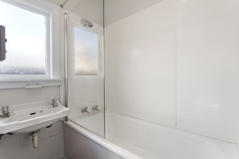 Photo of property in 12 Wherstead Road, Cashmere, Christchurch, 8022
