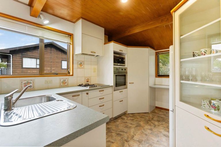 Photo of property in 12 Heuchan Lane, Wanaka, 9305