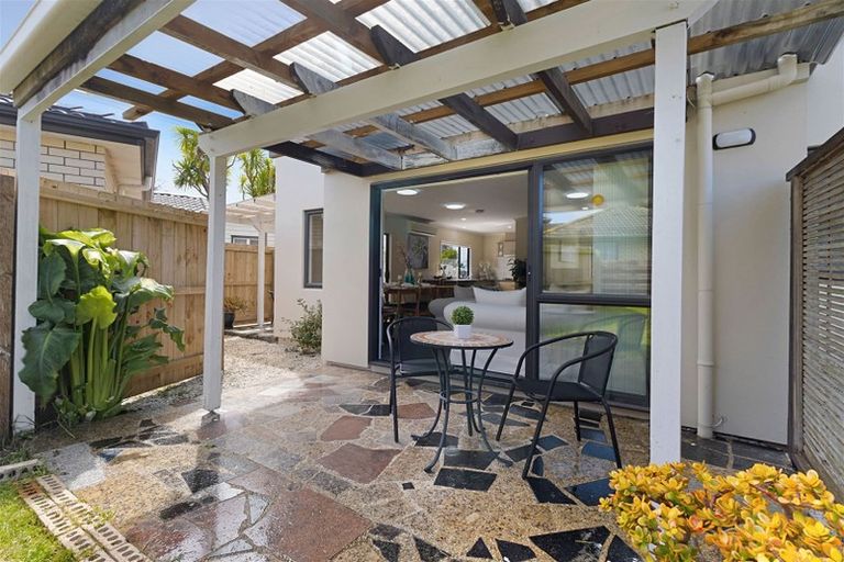 Photo of property in 52b Rimu Street, New Lynn, Auckland, 0600