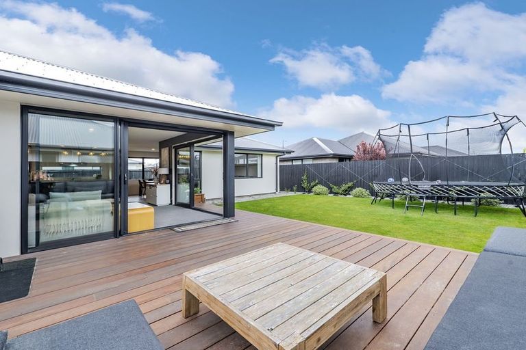 Photo of property in 3 Guyon Street, Marshland, Christchurch, 8083
