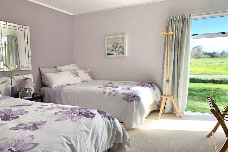 Photo of property in 28 Leeton Drive, Waipukurau, 4200