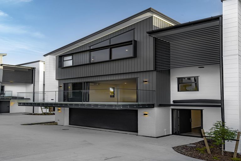Photo of property in 4 Stockade View Lane, Howick, 2014