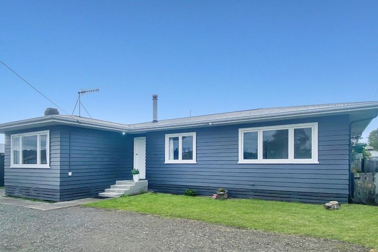 Photo of property in 1/512 Main North Road, Bay View, Napier, 4104