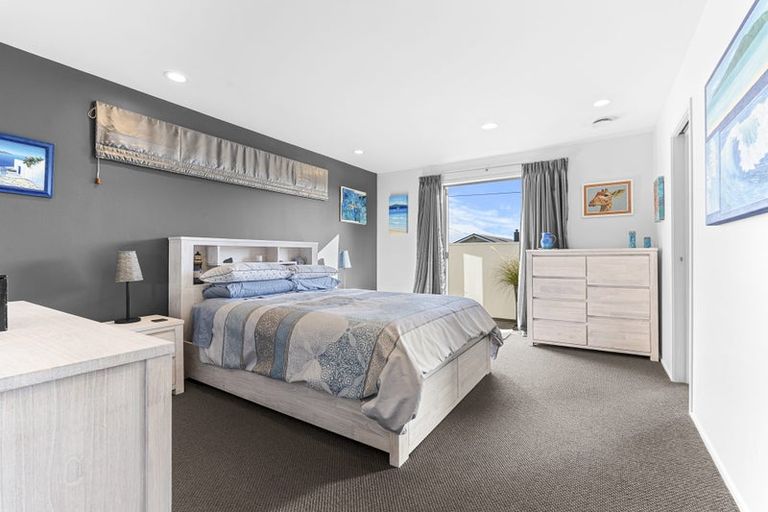 Photo of property in 72 Clemow Road, Fitzroy, New Plymouth, 4312