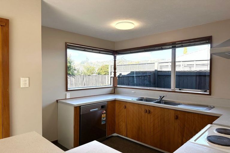 Photo of property in 1/5 Tuscany Place, Beckenham, Christchurch, 8023