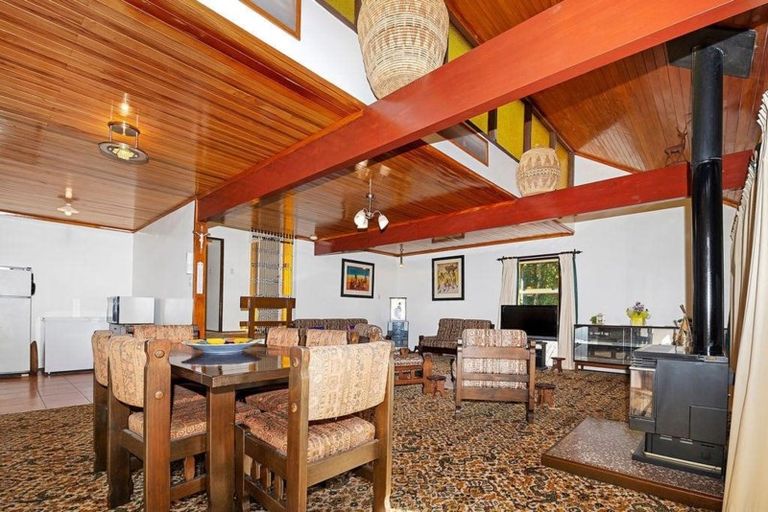 Photo of property in 45 Daffodil Street, Titirangi, Auckland, 0604