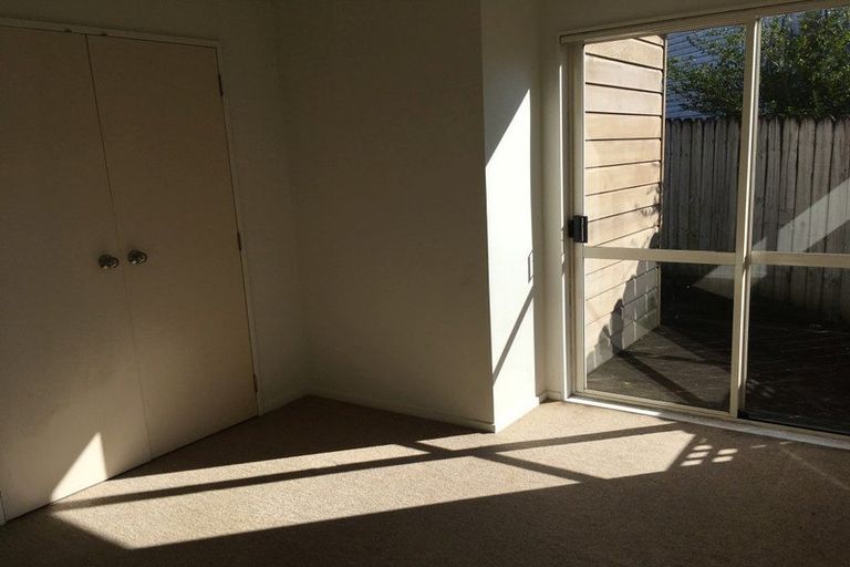 Photo of property in 39 Weldene Avenue, Glenfield, Auckland, 0629