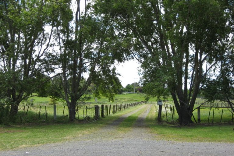 Photo of property in 25 Lawrie Avenue, Pukekohe, 2120