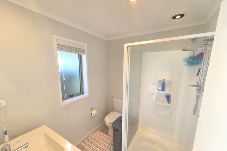 Photo of property in 70 Dunkeld Drive, Papamoa, 3118