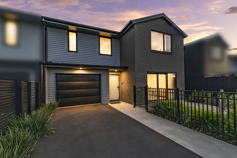 Photo of property in 12 Miromiro Street, Broomfield, Christchurch, 8042
