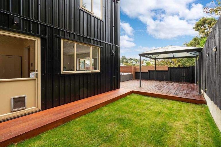 Photo of property in 99 Kaikorai Valley Road, Glenross, Dunedin, 9011