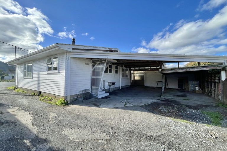 Photo of property in 560 Fergusson Drive, Trentham, Upper Hutt, 5018