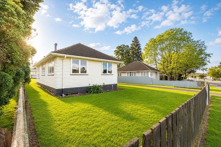 Photo of property in 12 Hartgill Crescent, Dannevirke, 4930