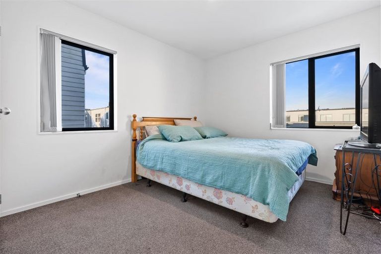 Photo of property in 37 Treestump Road, Takanini, 2112