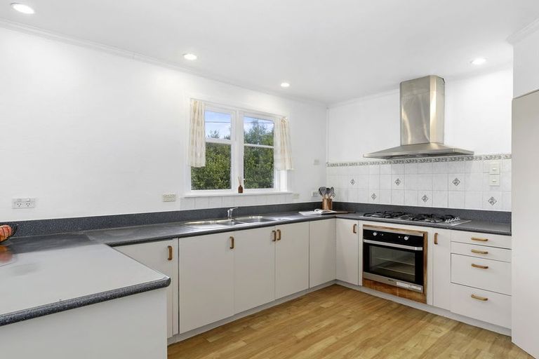 Photo of property in 10 Merton Street, Trentham, Upper Hutt, 5018