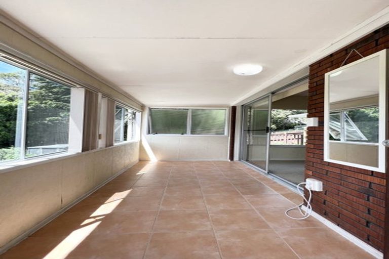 Photo of property in 2/66 Bentley Avenue, Glenfield, Auckland, 0629