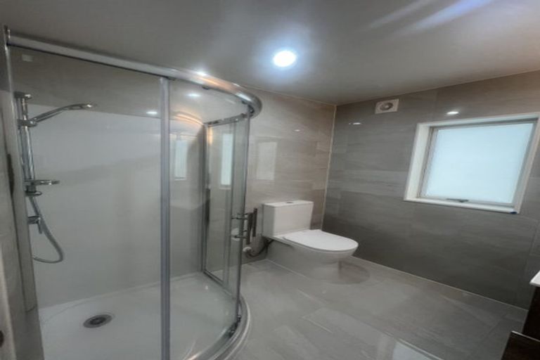 Photo of property in 7 Sheralee Place, Bucklands Beach, Auckland, 2014