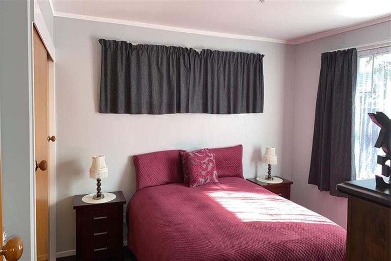 Photo of property in 1/7 Jutland Street, Waterloo, Lower Hutt, 5011