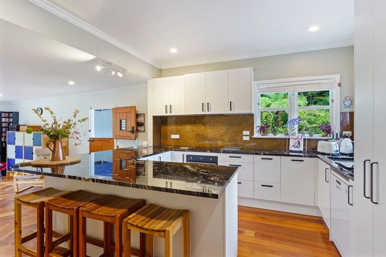 Photo of property in 160 Mangaone Road North, Hautere, Otaki, 5582