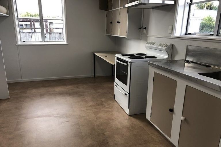 Photo of property in 2/10 Taka Street, Takanini, 2112