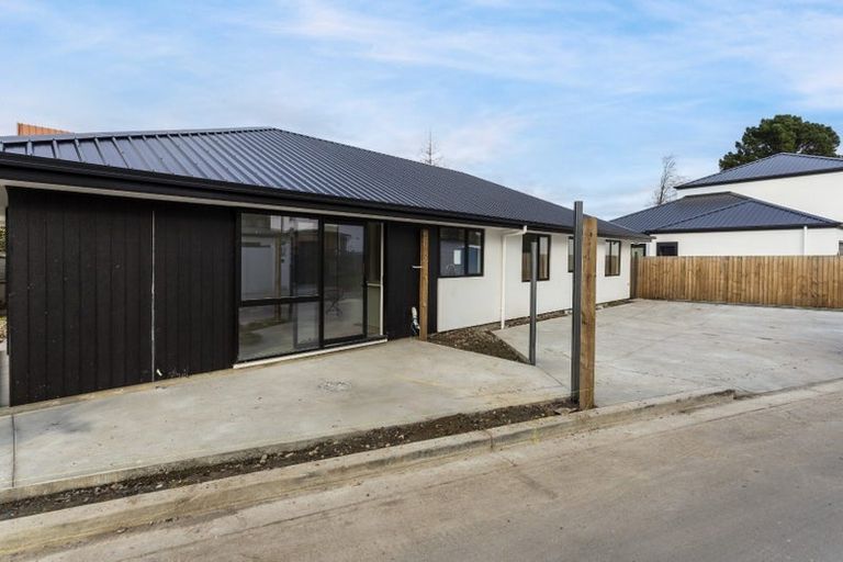 Photo of property in 1/31 Clyde Road, Ilam, Christchurch, 8041