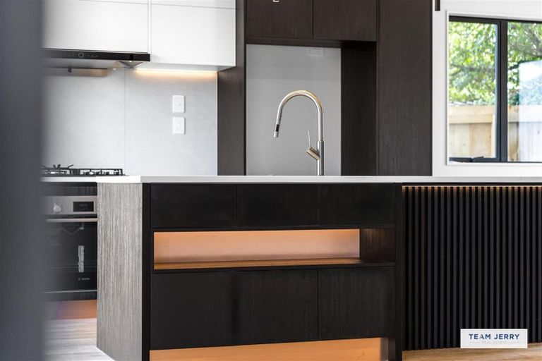 Photo of property in 339b Bucklands Beach Road, Bucklands Beach, Auckland, 2012