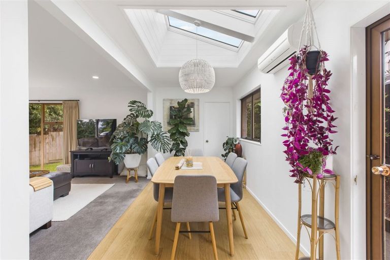 Photo of property in 33 Tree View Avenue, Glenfield, Auckland, 0629