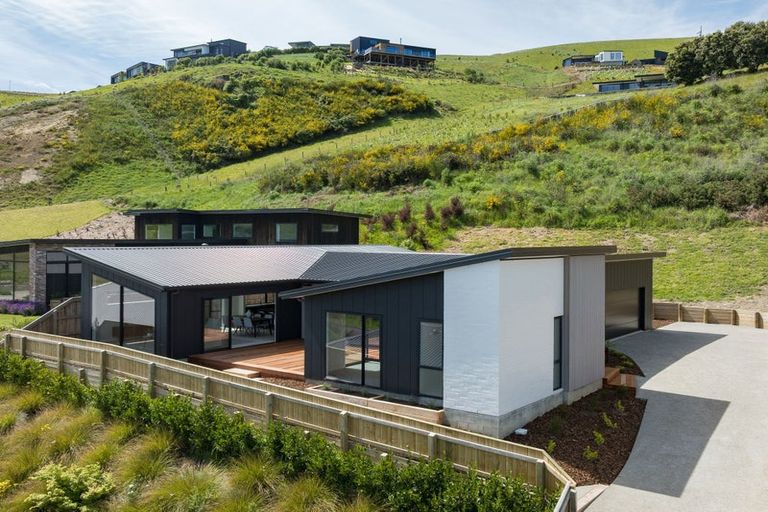 Photo of property in 16 Ledger Road, Atawhai, Nelson, 7010