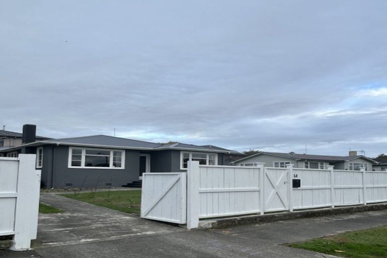 Photo of property in 14 Salisbury Avenue, Terrace End, Palmerston North, 4410