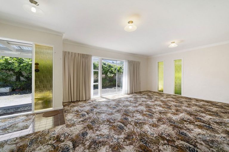 Photo of property in 107 Muir Avenue, Mangere Bridge, Auckland, 2022