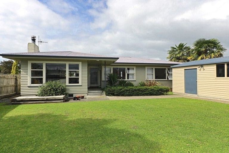 Photo of property in 5 Pembroke Street, Taradale, Napier, 4112