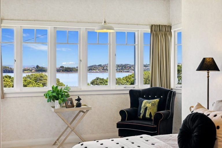 Photo of property in 3 Marine Terrace, Bayswater, Auckland, 0622