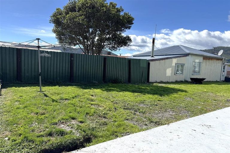 Photo of property in 72 Packers Quay, Blaketown, Greymouth, 7805