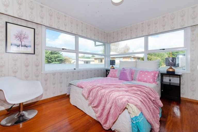 Photo of property in 9 Roys Road, Weymouth, Auckland, 2103